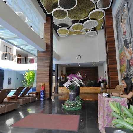 Ping Hotel Seminyak Buitenkant foto