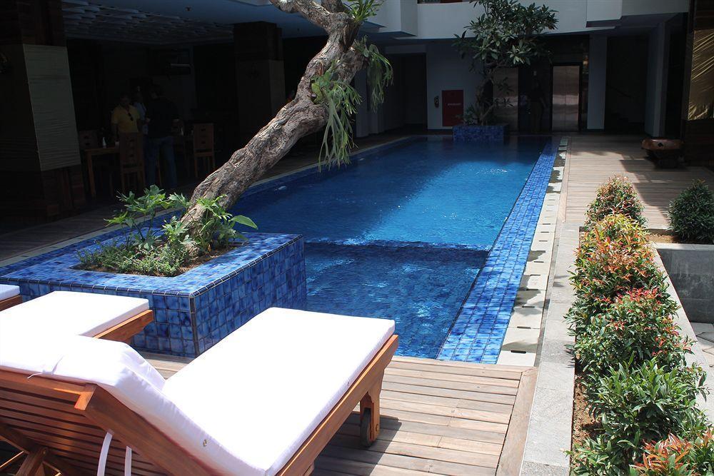 Ping Hotel Seminyak Buitenkant foto