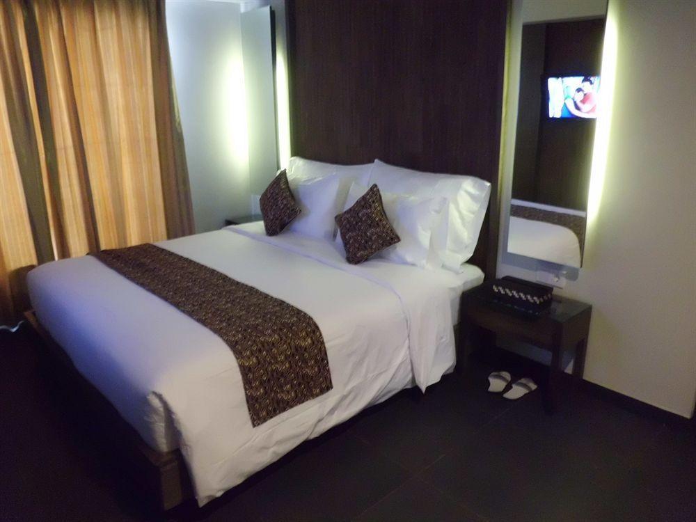 Ping Hotel Seminyak Buitenkant foto