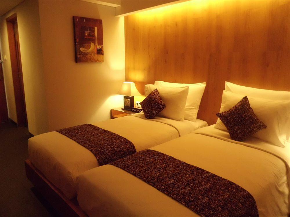Ping Hotel Seminyak Buitenkant foto