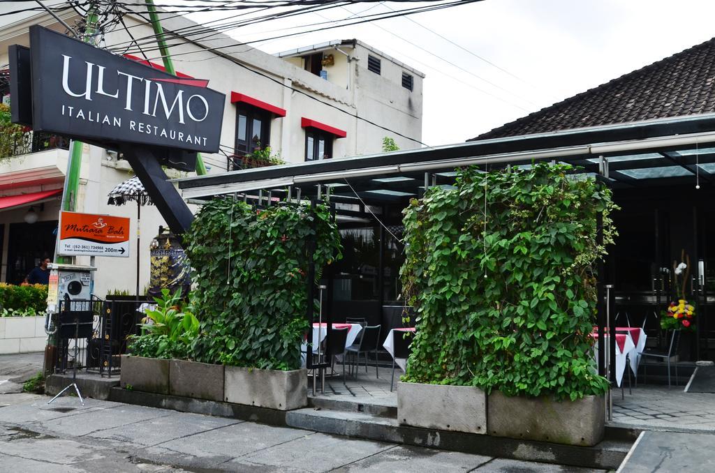Ping Hotel Seminyak Buitenkant foto